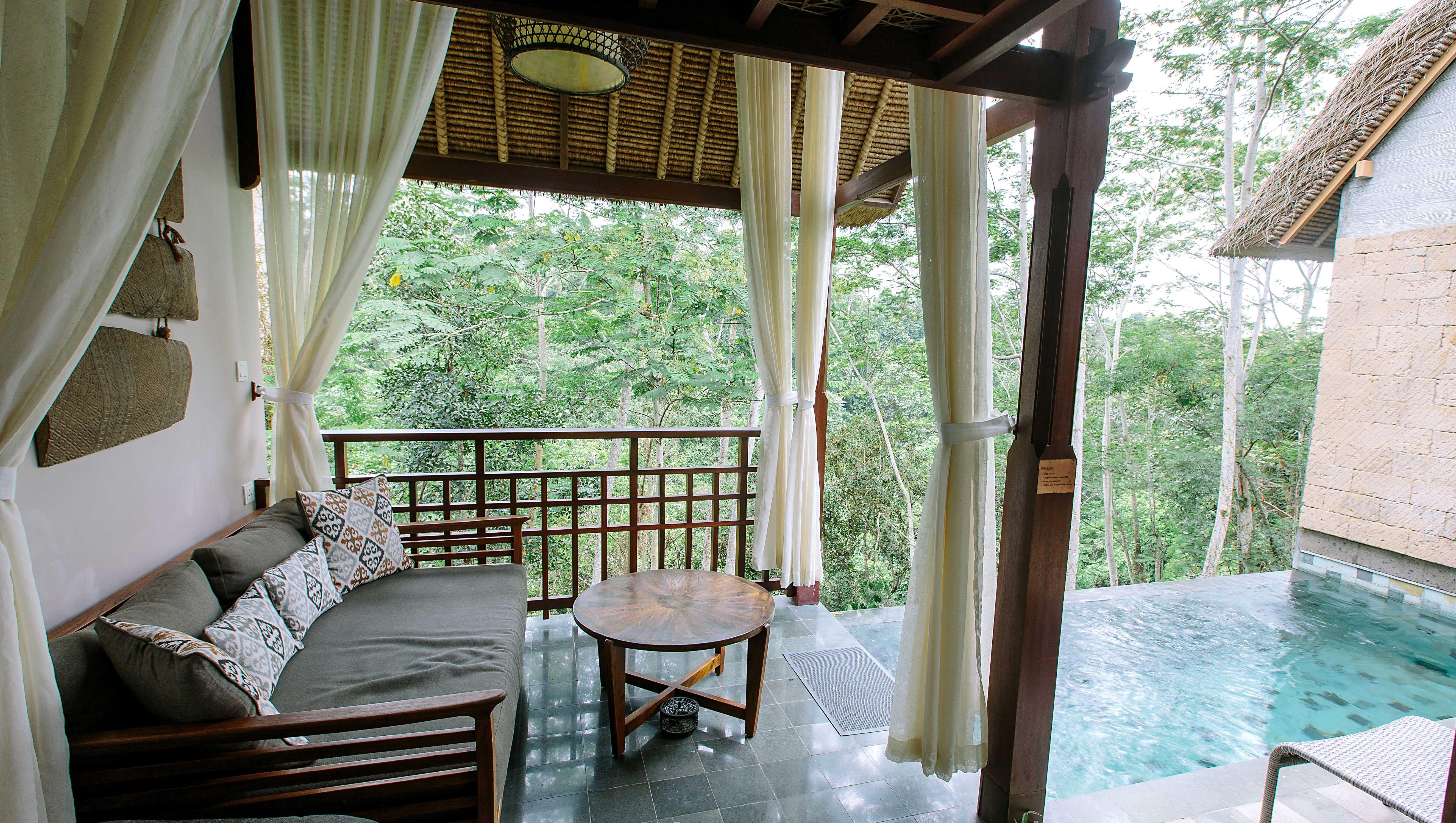Tejaprana Resort & Spa Ubud Eksteriør bilde A view of the pool at the resort