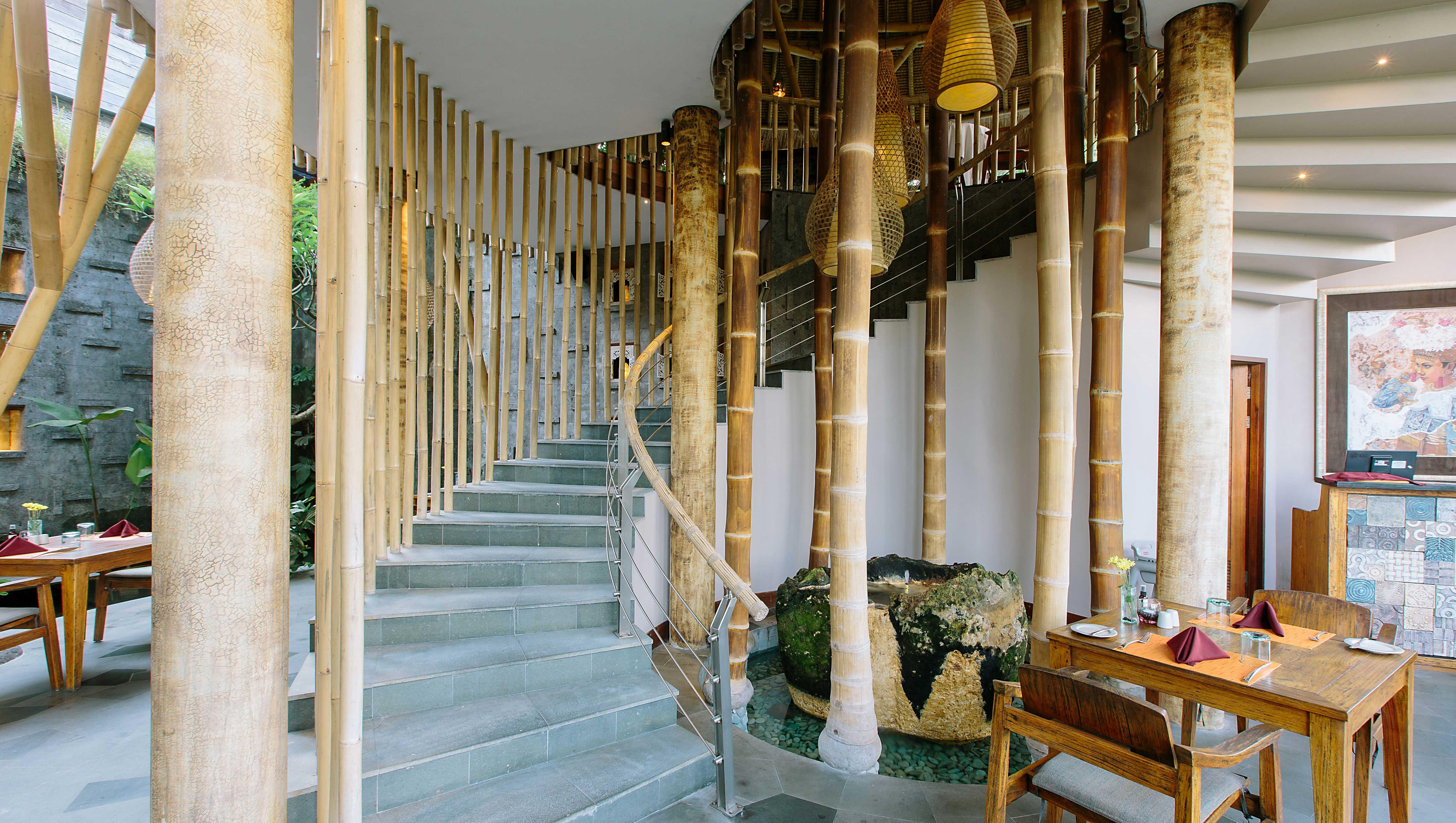 Tejaprana Resort & Spa Ubud Eksteriør bilde Bamboo staircase