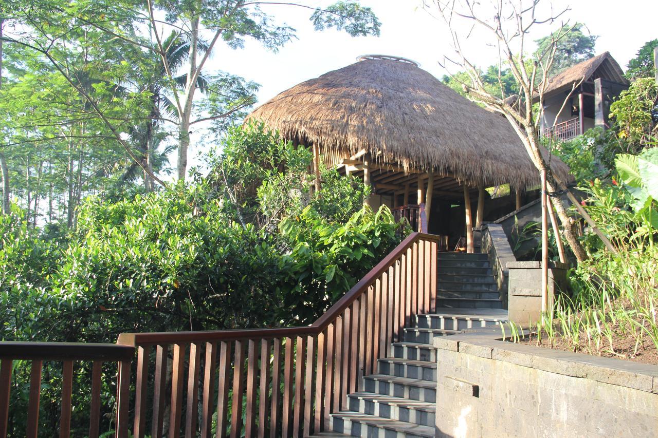 Tejaprana Resort & Spa Ubud Eksteriør bilde The resort's main building