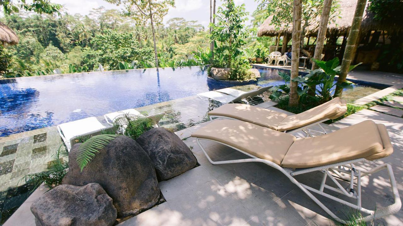 Tejaprana Resort & Spa Ubud Eksteriør bilde The pool at the resort